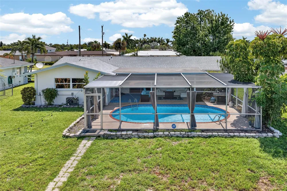 3114 SE 18TH AVENUE Cape Coral, FL 33904