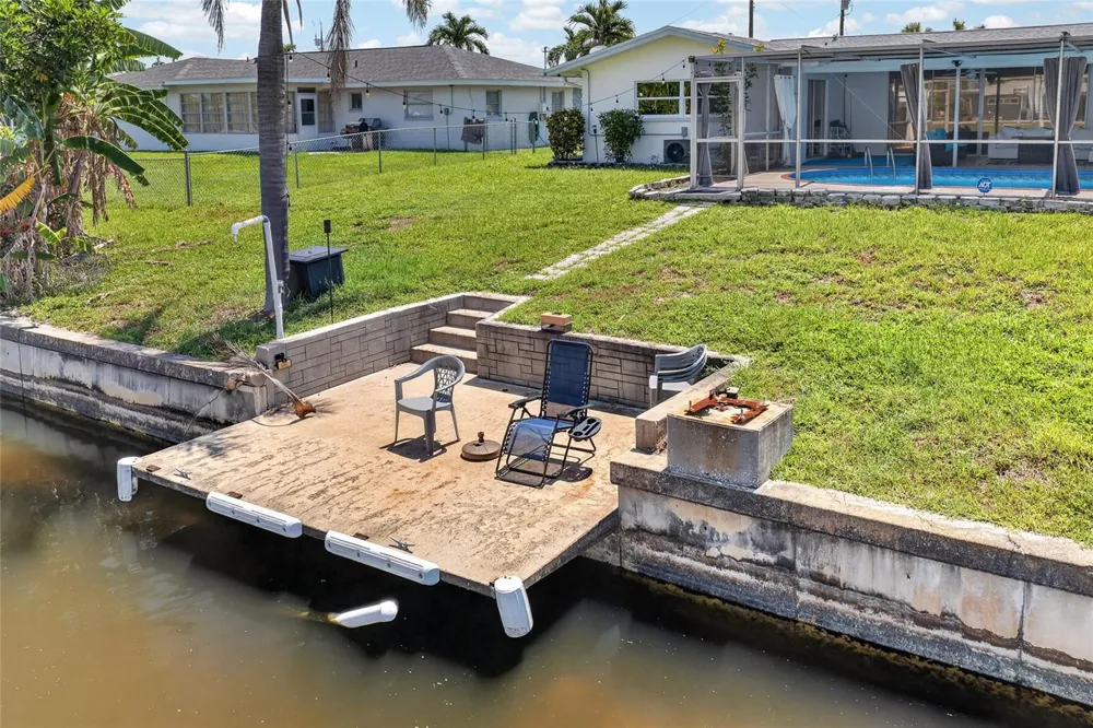 3114 SE 18TH AVENUE Cape Coral, FL 33904