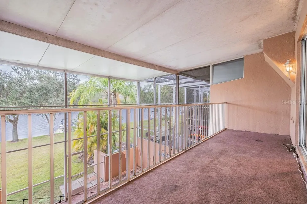 1626 LAGO VISTA BOULEVARD Palm Harbor, FL 34685