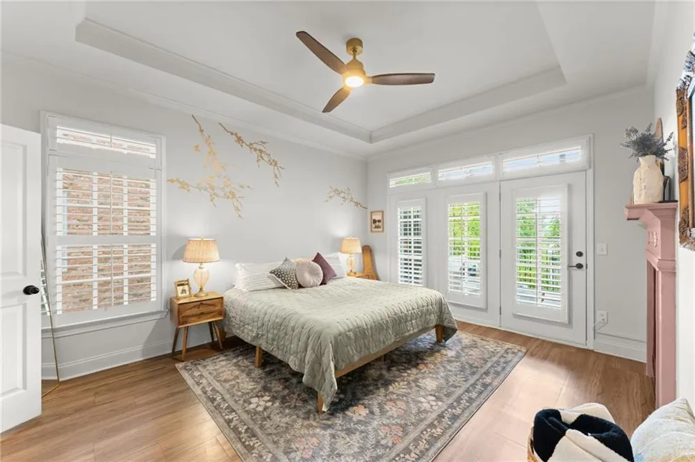 812 Creek View Lane Roswell, GA 30075
