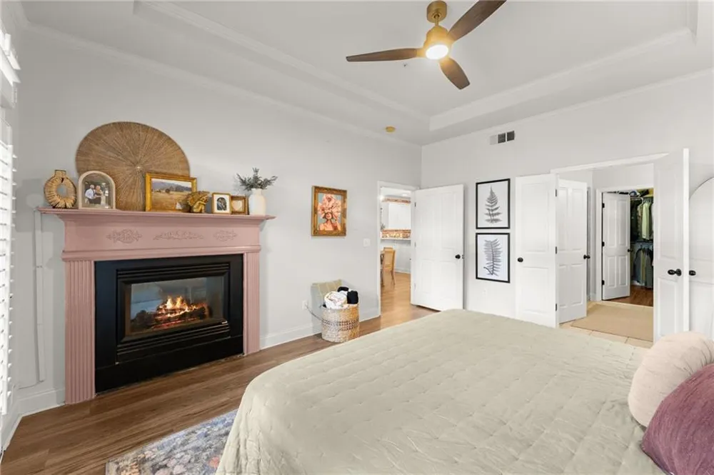 812 Creek View Lane Roswell, GA 30075