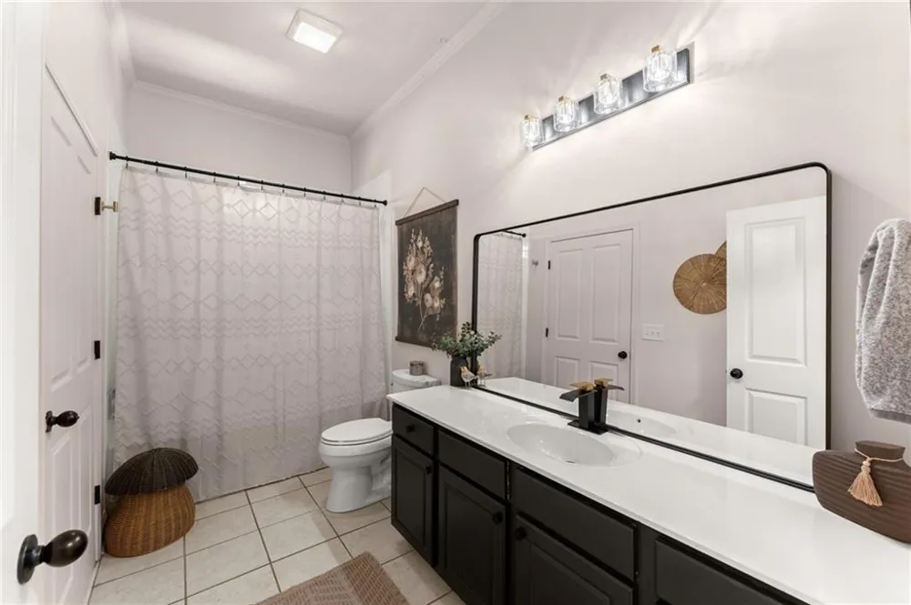812 Creek View Lane Roswell, GA 30075