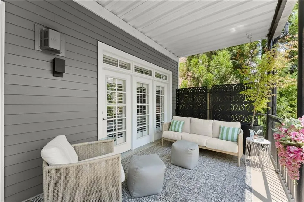 812 Creek View Lane Roswell, GA 30075