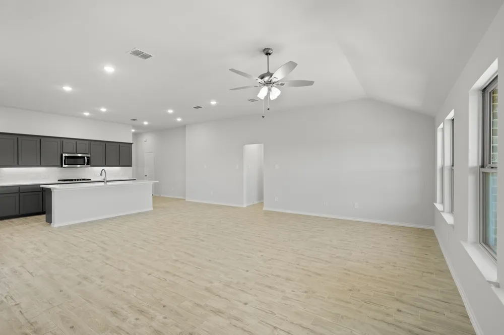 404 Comanche Drive Cleburne, TX 76033
