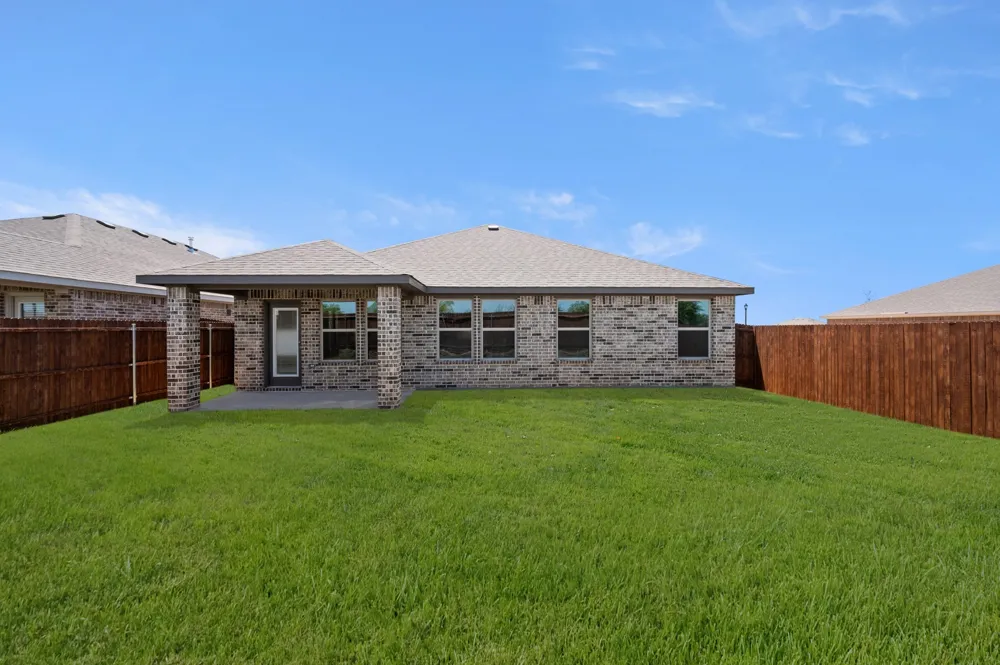 404 Comanche Drive Cleburne, TX 76033
