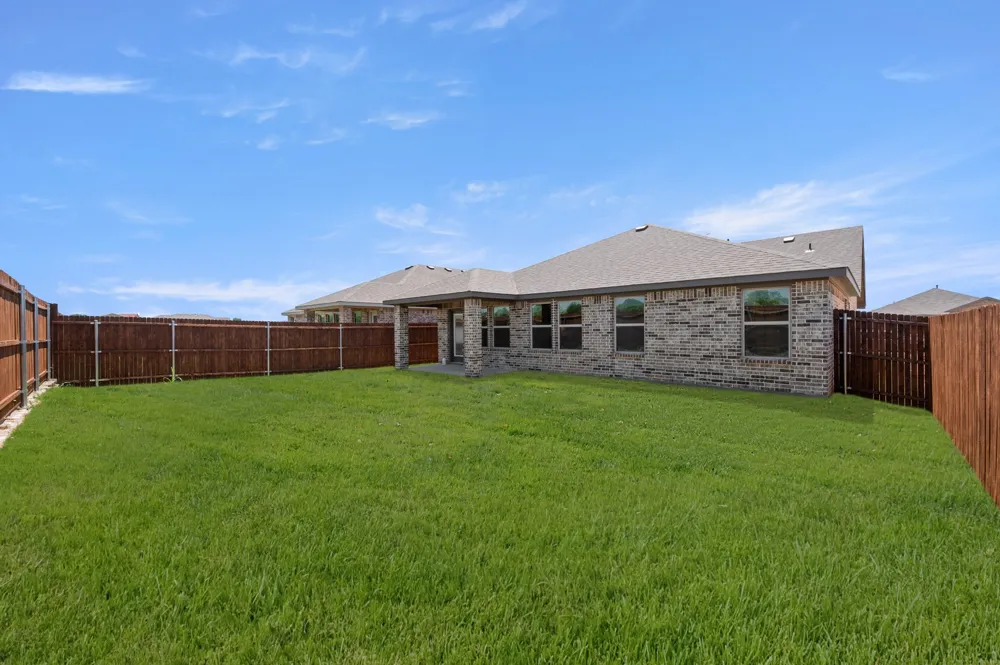 404 Comanche Drive Cleburne, TX 76033