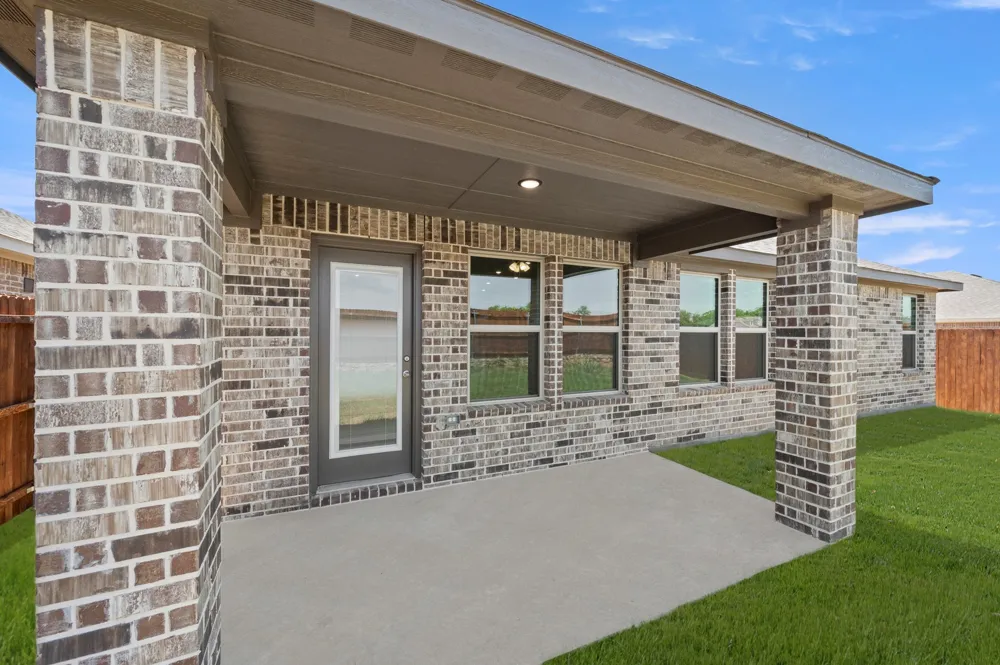 404 Comanche Drive Cleburne, TX 76033