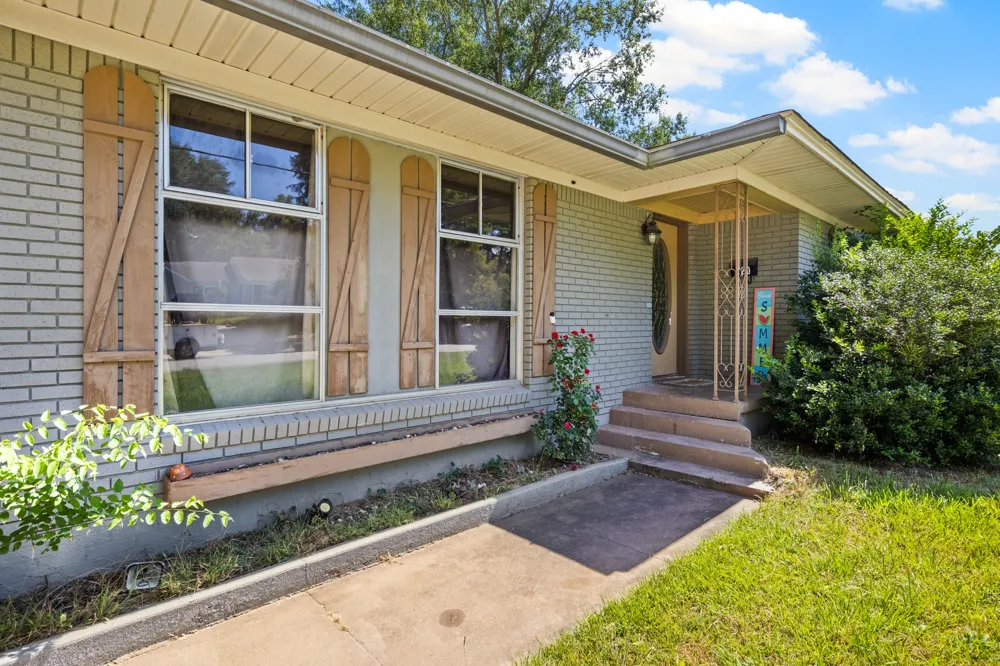 720 Buffalo Street Gilmer, TX 75644