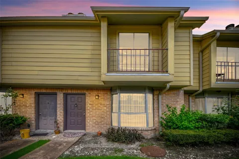 9350 Country Creek Drive #5