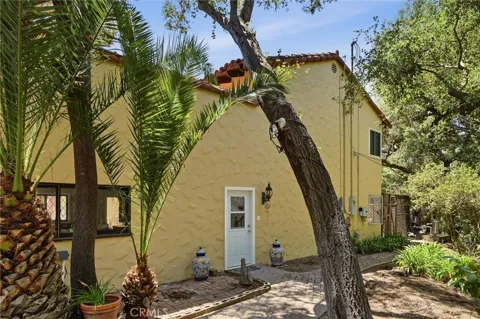 736 Crater Oak Drive