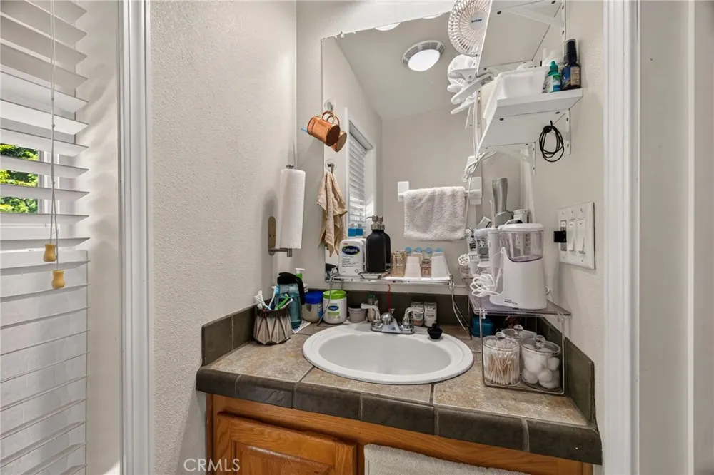 24930 68th Los Molinos, CA 96055