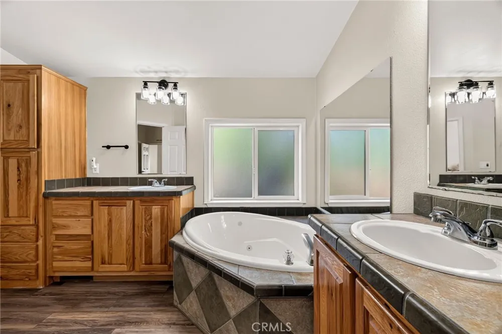 24930 68th Los Molinos, CA 96055