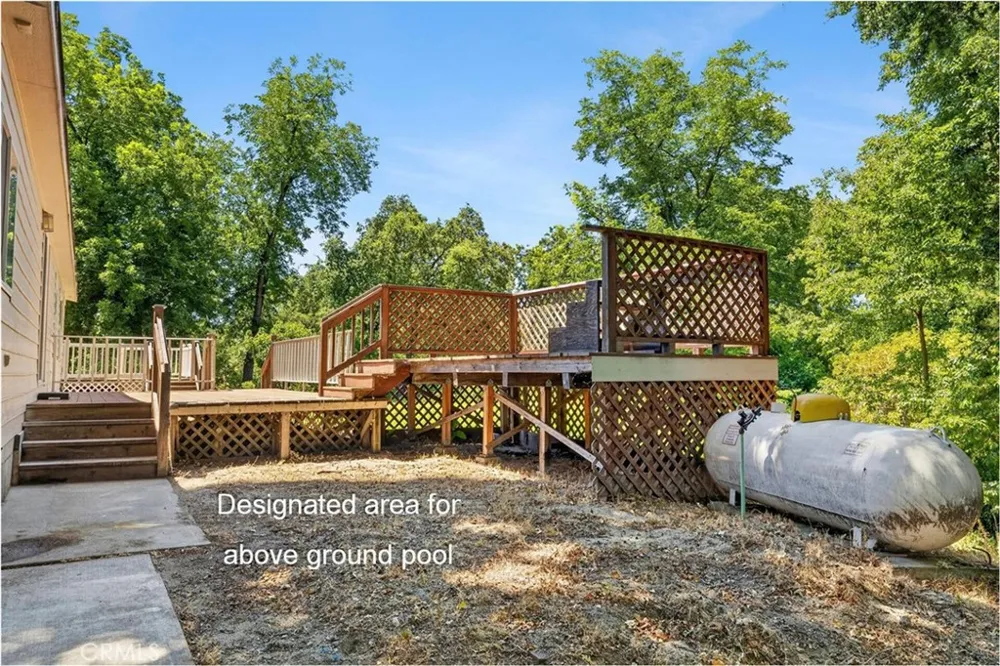 24930 68th Los Molinos, CA 96055