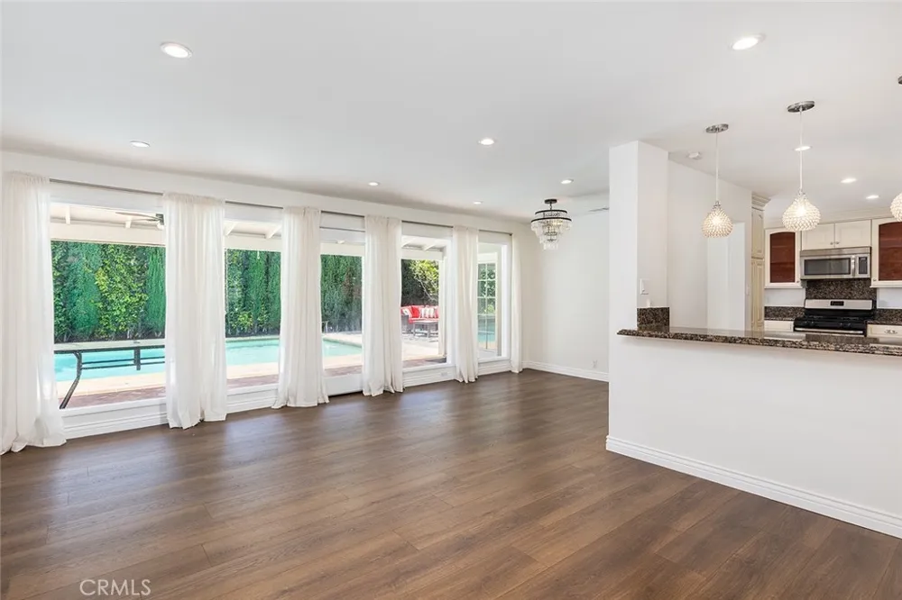 1030 Cynthia Avenue Pasadena, CA 91107