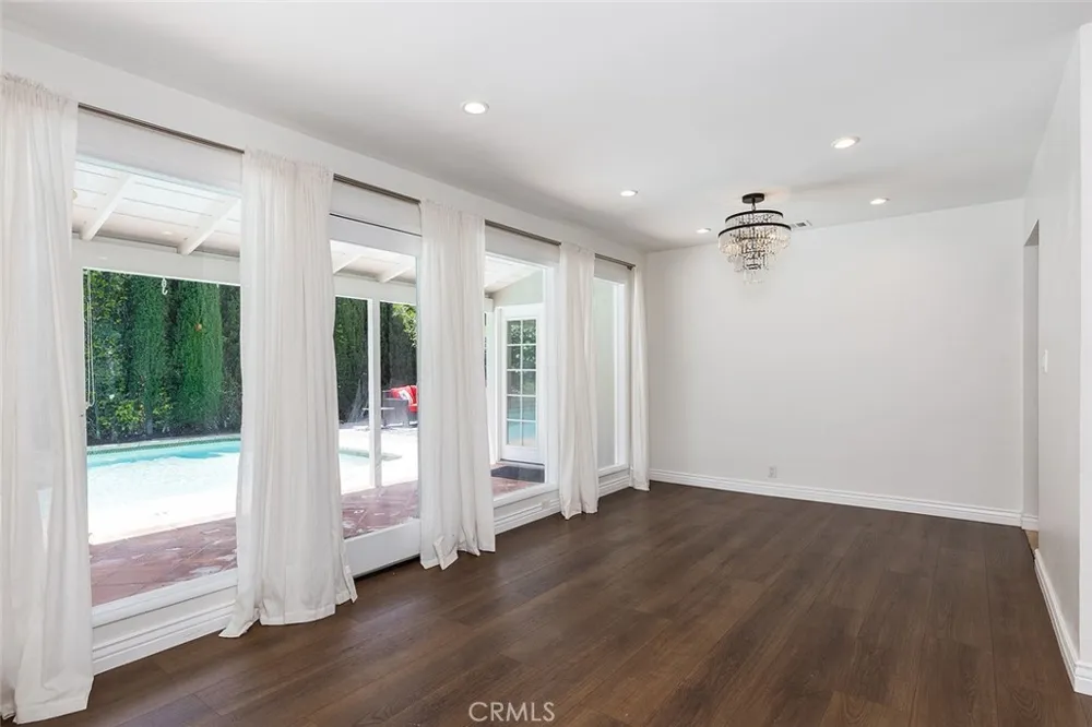1030 Cynthia Avenue Pasadena, CA 91107