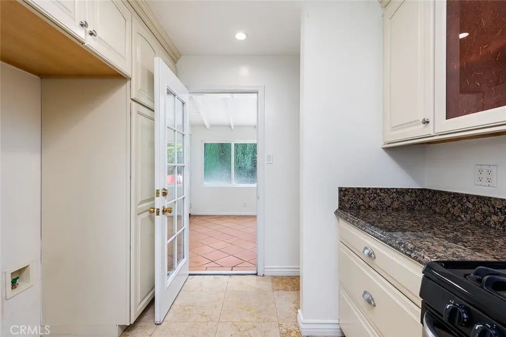 1030 Cynthia Avenue Pasadena, CA 91107