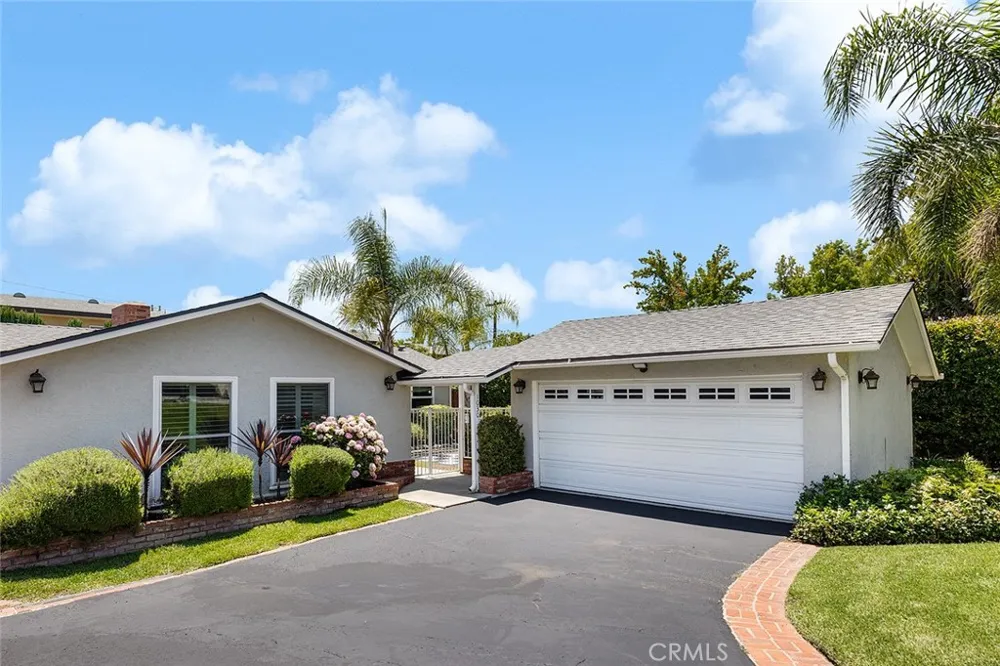 1030 Cynthia Avenue Pasadena, CA 91107