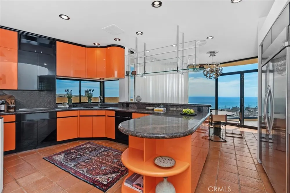 664 Mystic View Laguna Beach, CA 92651