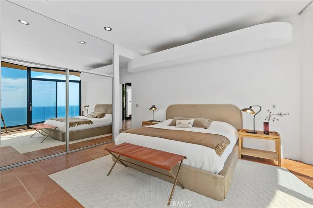 664 Mystic View Laguna Beach, CA 92651