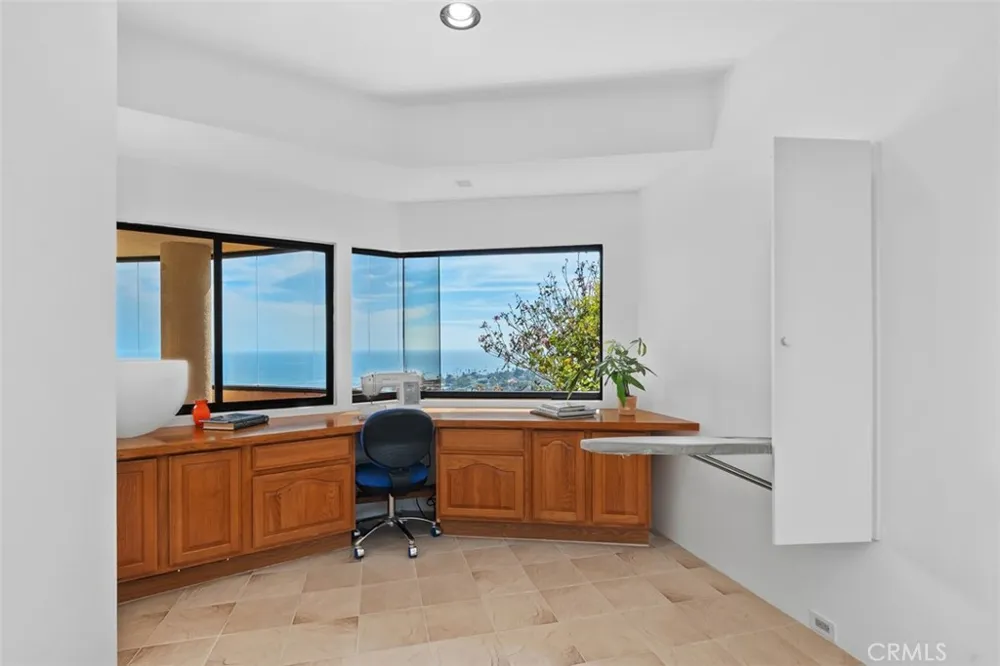 664 Mystic View Laguna Beach, CA 92651