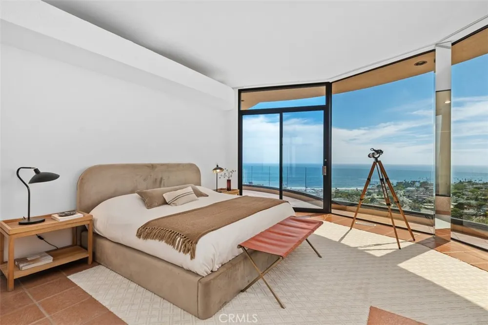 664 Mystic View Laguna Beach, CA 92651