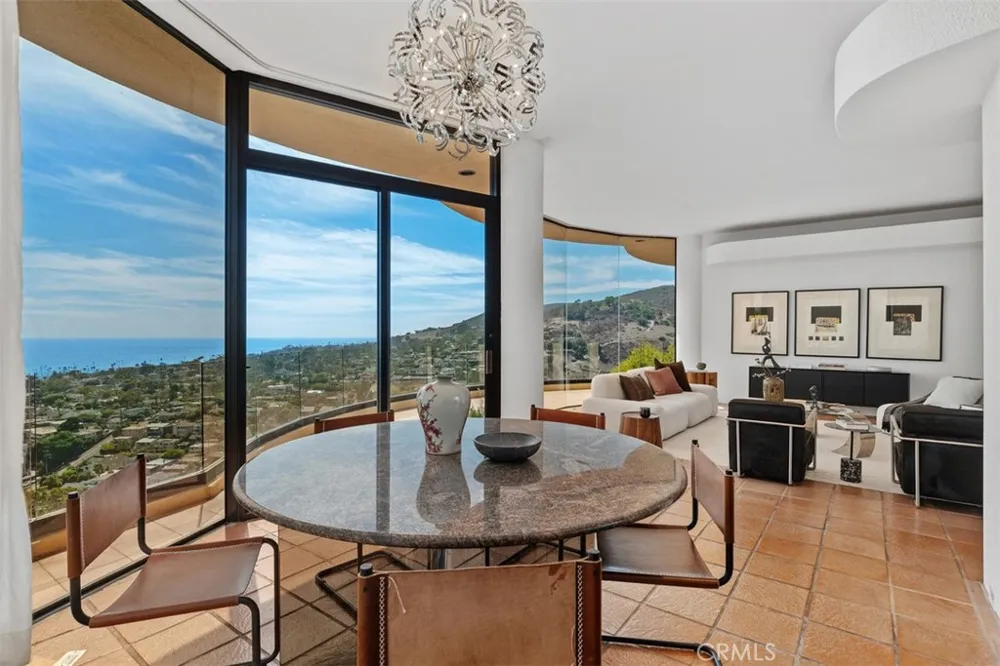 664 Mystic View Laguna Beach, CA 92651