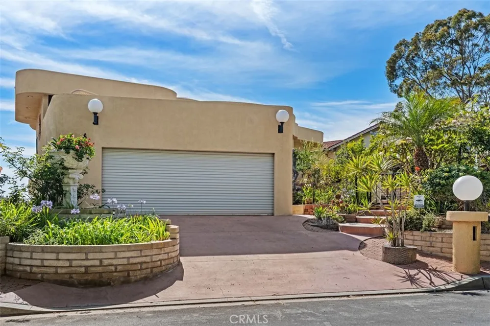 664 Mystic View Laguna Beach, CA 92651