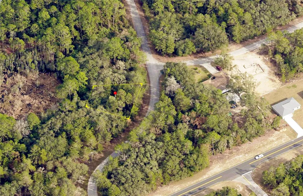 76 FISHER RUN TERRACE Ocklawaha, FL 32179