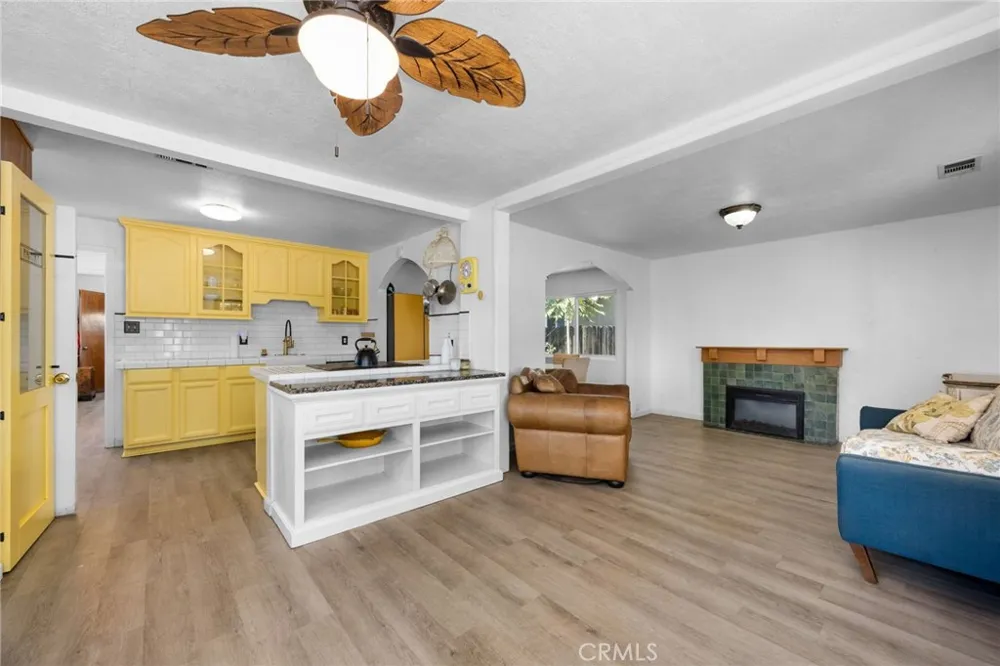 1220 Webster Street Redlands, CA 92374