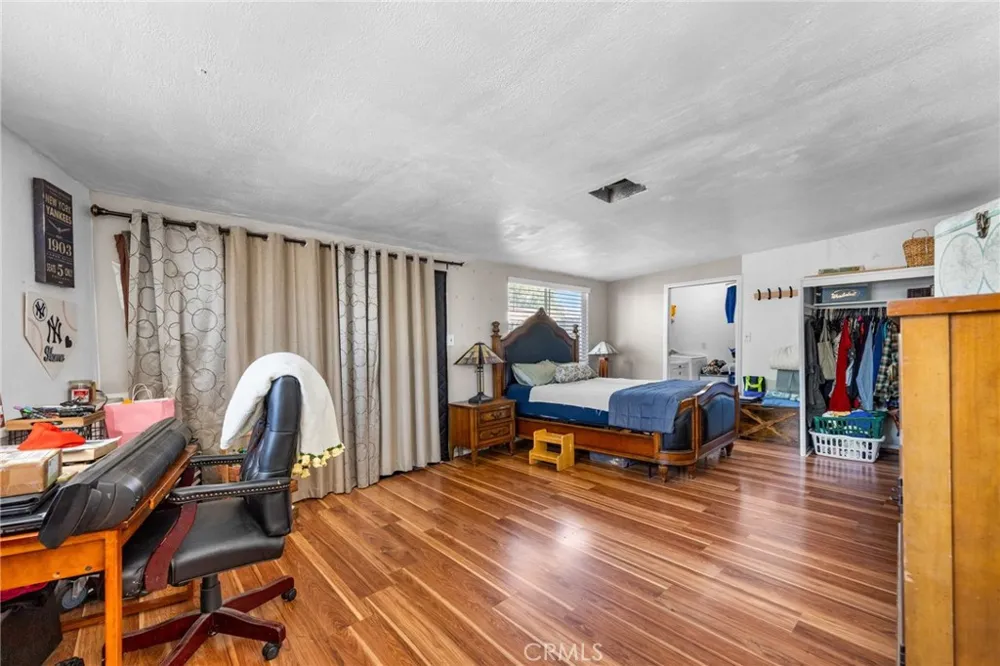 1220 Webster Street Redlands, CA 92374