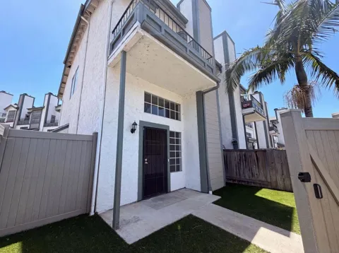 8745 Spring Canyon #16