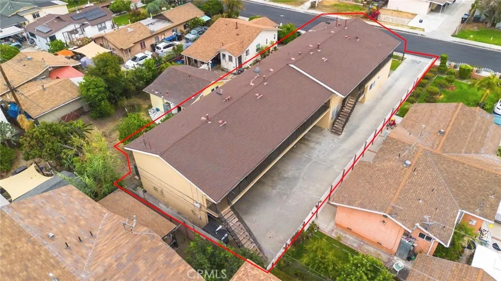 5113 E 60th Place Maywood, CA 90270