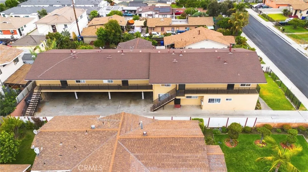 5113 E 60th Place Maywood, CA 90270