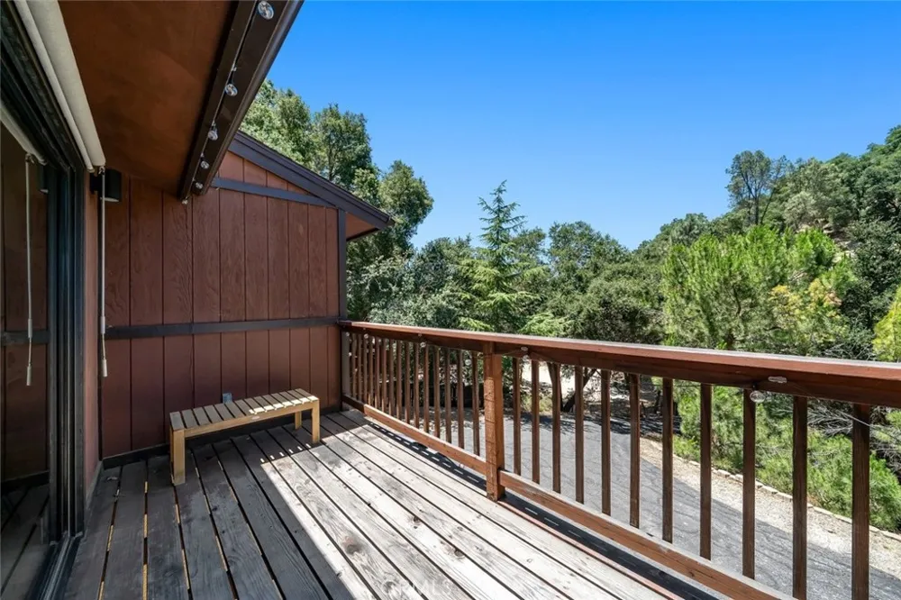 9056 Curbaril Avenue Atascadero, CA 93422