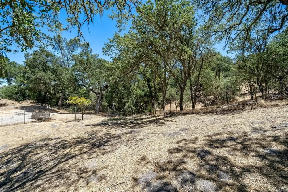 9056 Curbaril Avenue Atascadero, CA 93422