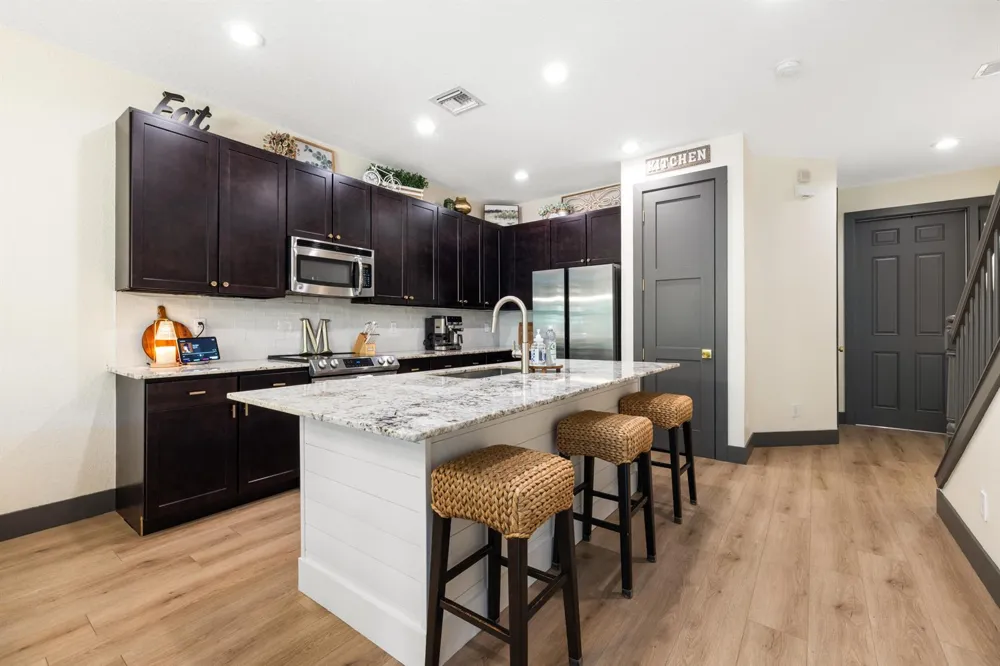 680 SW Glen Crest Way Stuart, FL 34997