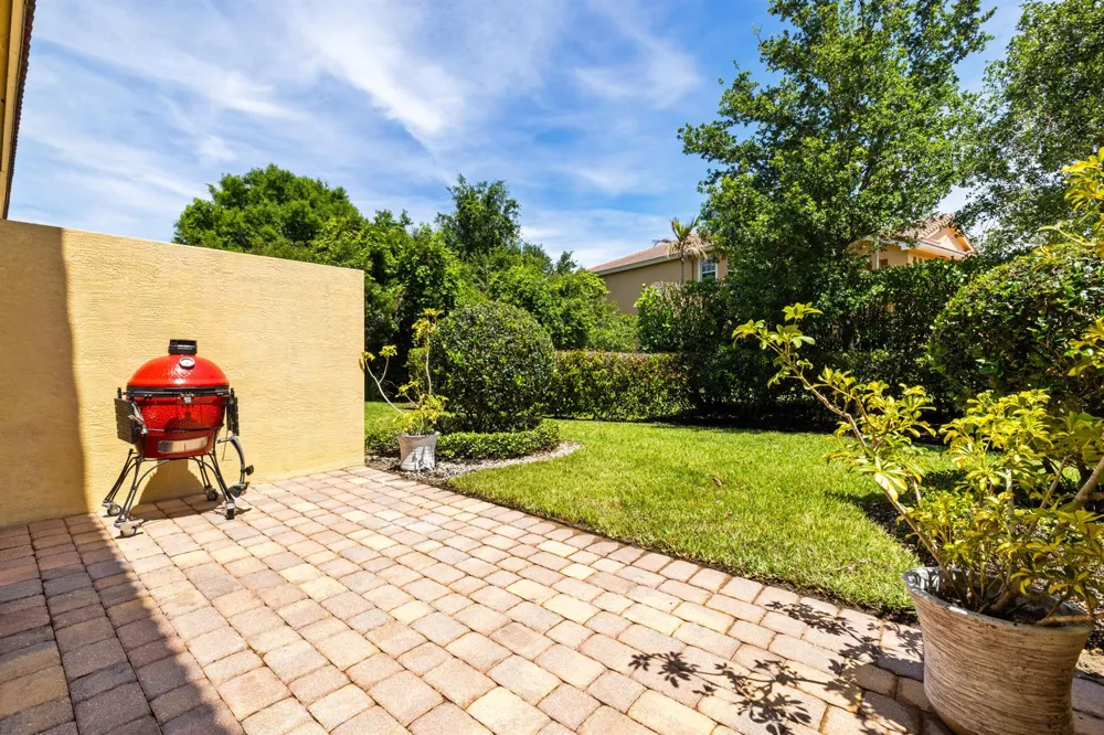 680 SW Glen Crest Way Stuart, FL 34997