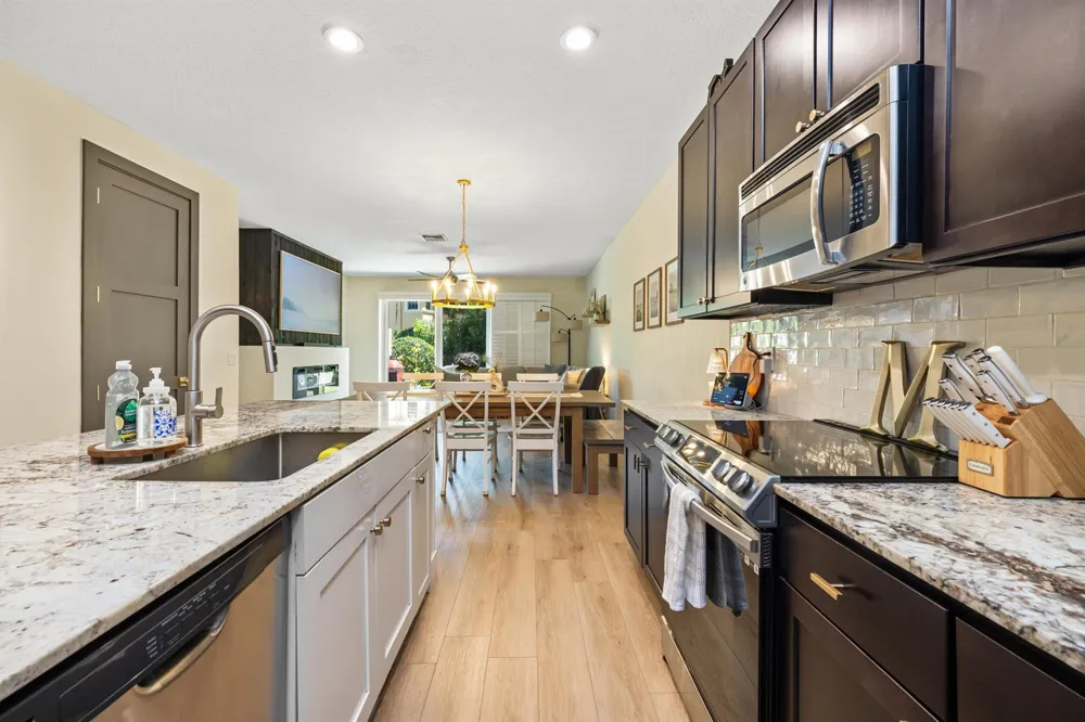 680 SW Glen Crest Way Stuart, FL 34997