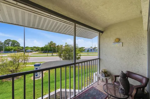 1530 SE Royal Green Circle #204