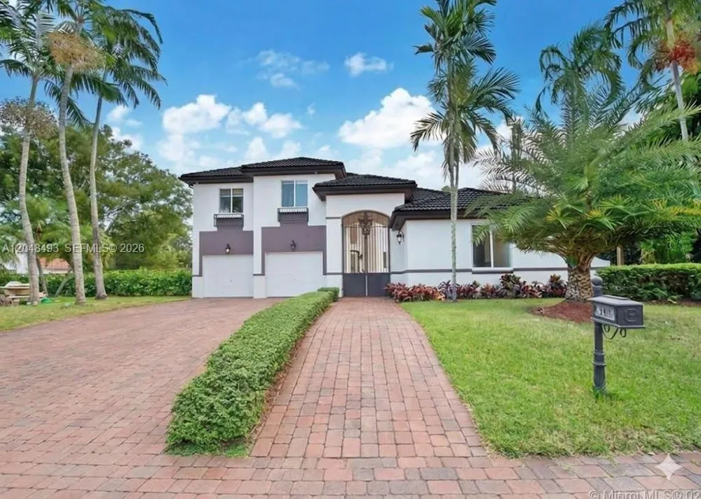8164 SW 171st St Palmetto Bay, FL 33157
