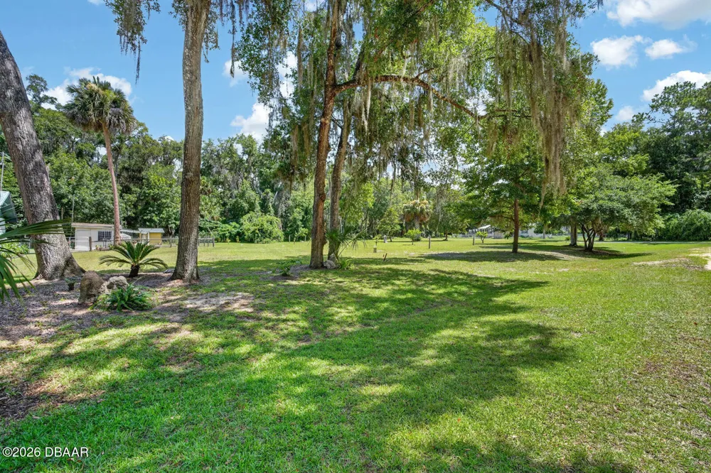 104 Woodcrest Avenue Satsuma, FL 32189