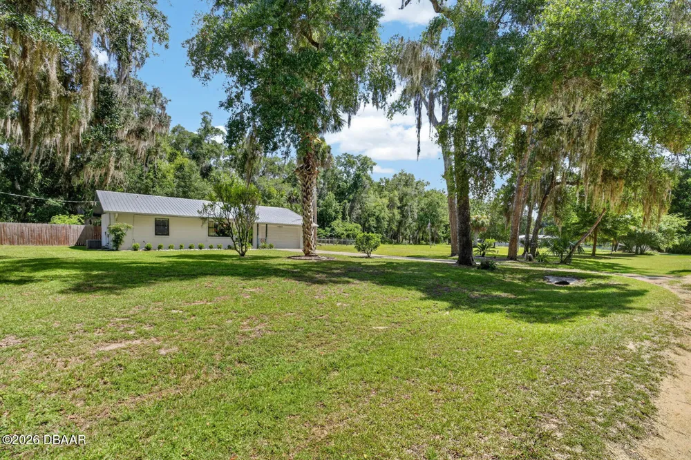 104 Woodcrest Avenue Satsuma, FL 32189