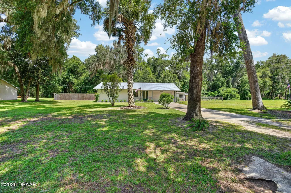 104 Woodcrest Avenue Satsuma, FL 32189