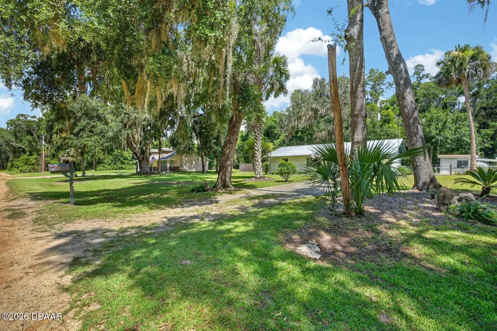 104 Woodcrest Avenue Satsuma, FL 32189
