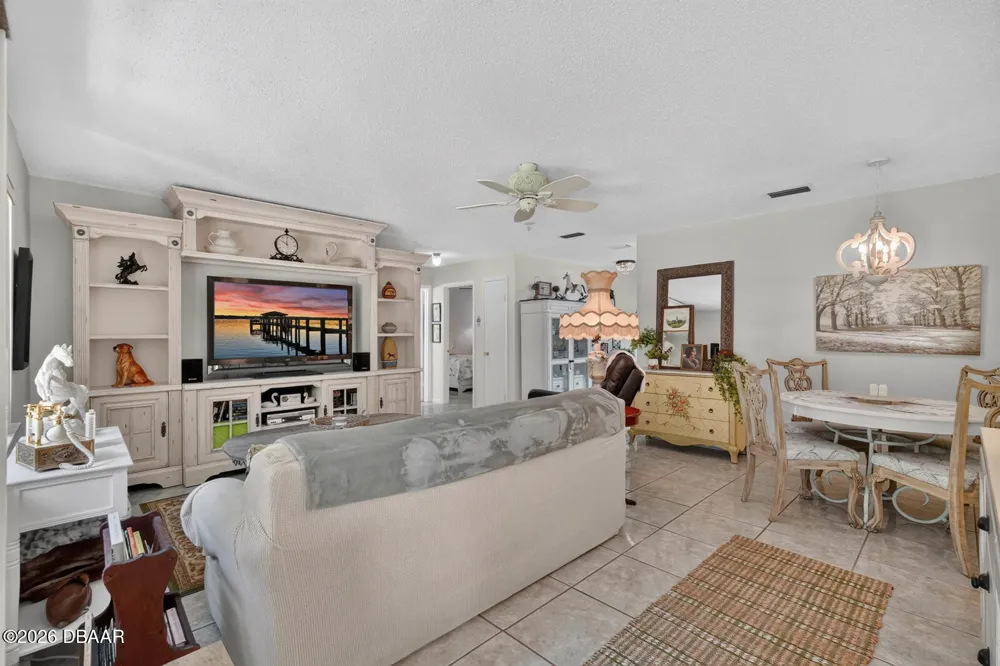 104 Woodcrest Avenue Satsuma, FL 32189