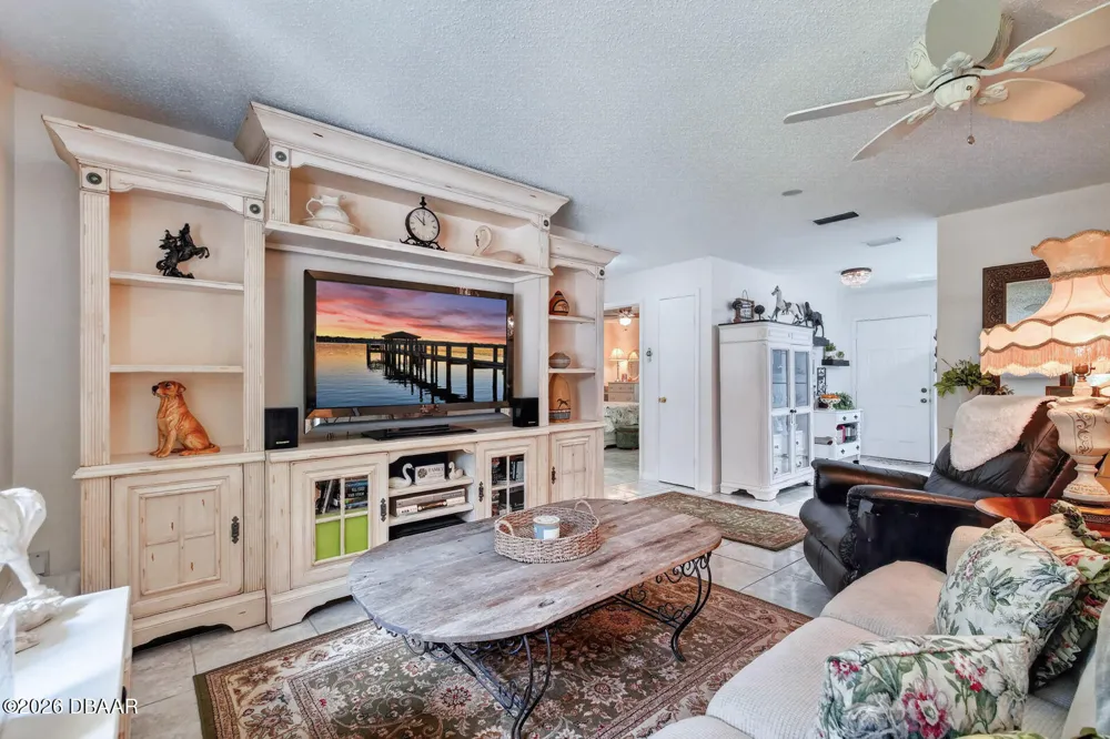 104 Woodcrest Avenue Satsuma, FL 32189