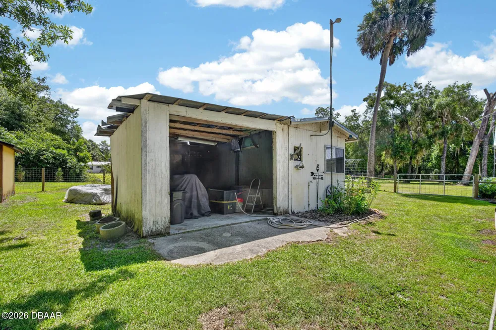 104 Woodcrest Avenue Satsuma, FL 32189