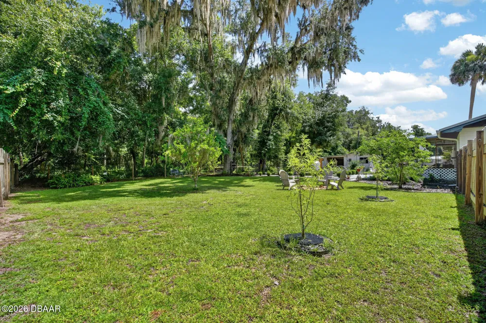 104 Woodcrest Avenue Satsuma, FL 32189