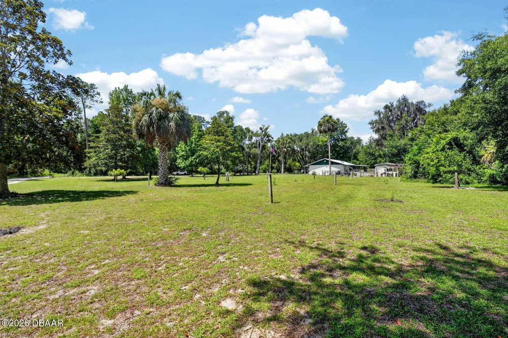 104 Woodcrest Avenue Satsuma, FL 32189