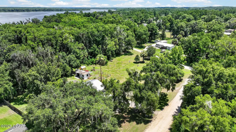 104 Woodcrest Avenue Satsuma, FL 32189